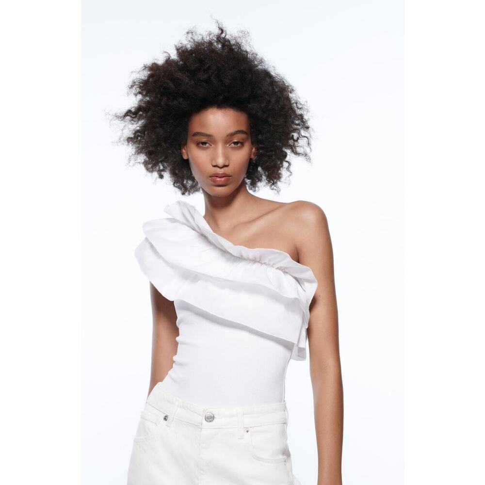 ZARA RUFFLED ASYMMETRICAL BODYSUIT White Size Large snap close one shoulder